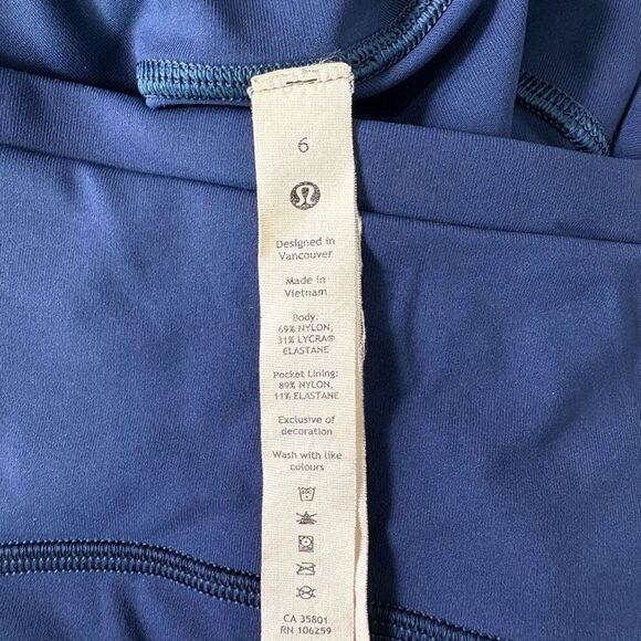 Lululemon Blue High Waisted Reflection Dot Tight Leggings with Side Pockets - Picture 11 of 11